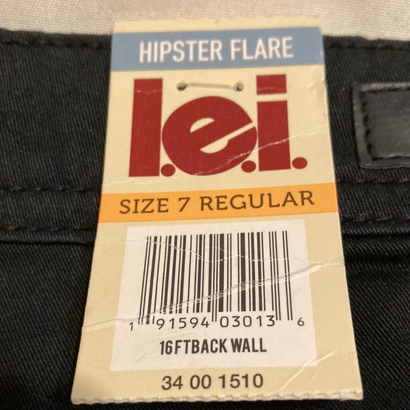 L.E.I. Sophia Hipster Flare Size 7 Jeans Mid Rise Black NEW - Picture 8 of 8